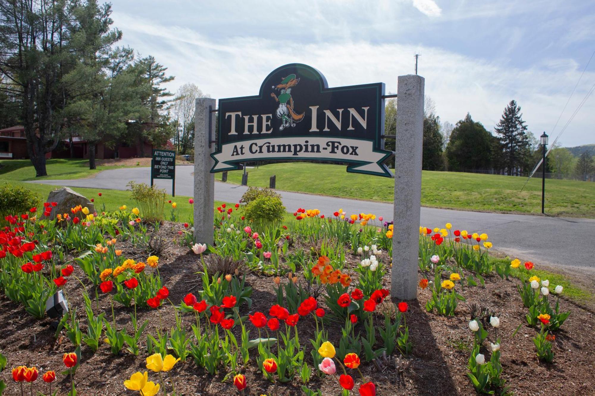 The Inn At Crumpin-Fox Bernardston Exterior foto